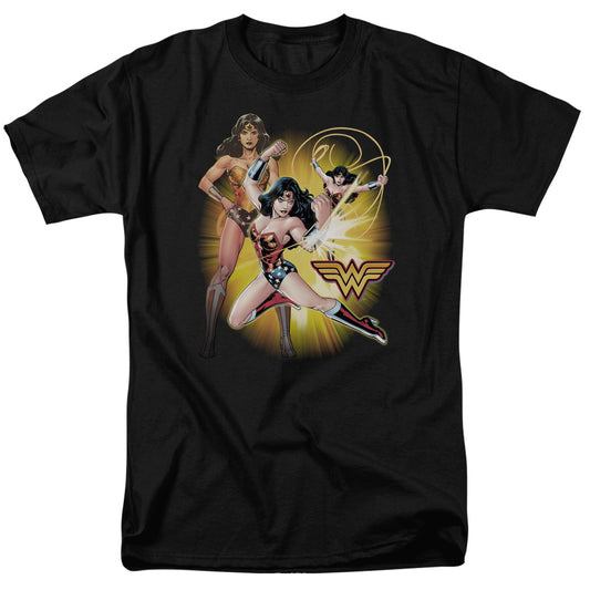 Wonder Woman™ Shirt - Retro Vintage DC Comics - Officially Licensed, Original - Adult Unisex Short Sleeve T-Shirt - Super Moves