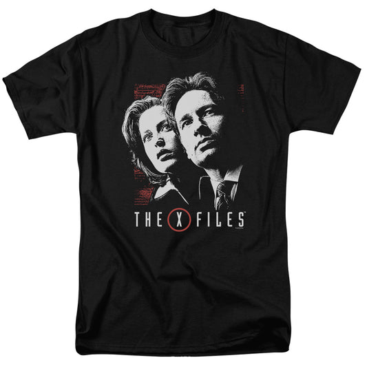 The X-Files™ Shirt - Officially Licensed - Adult Unisex Short Sleeve T-Shirt - Mulder & Scully