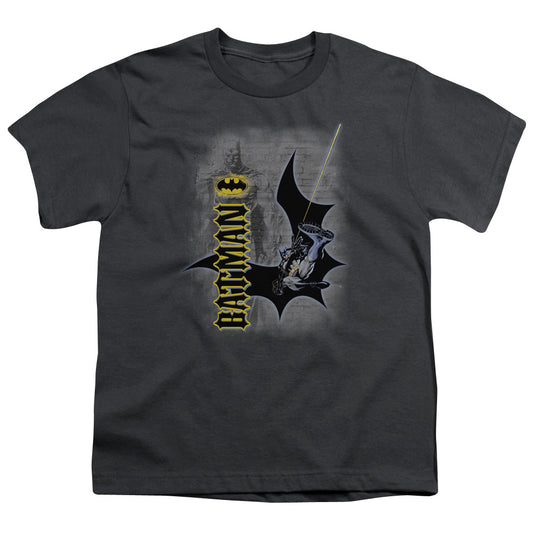 Batman - Swing Into Action Short Sleeve Youth 18/1 - Forces Of Mankind