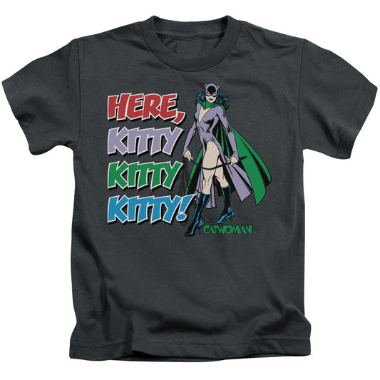 Catwoman™ - Kids T-Shirt (Ages 4-7) - Here Kitty - DC Comics Vintage - Officially Licensed - Juvenile Kids T Shirt - Size 4 5 6 7