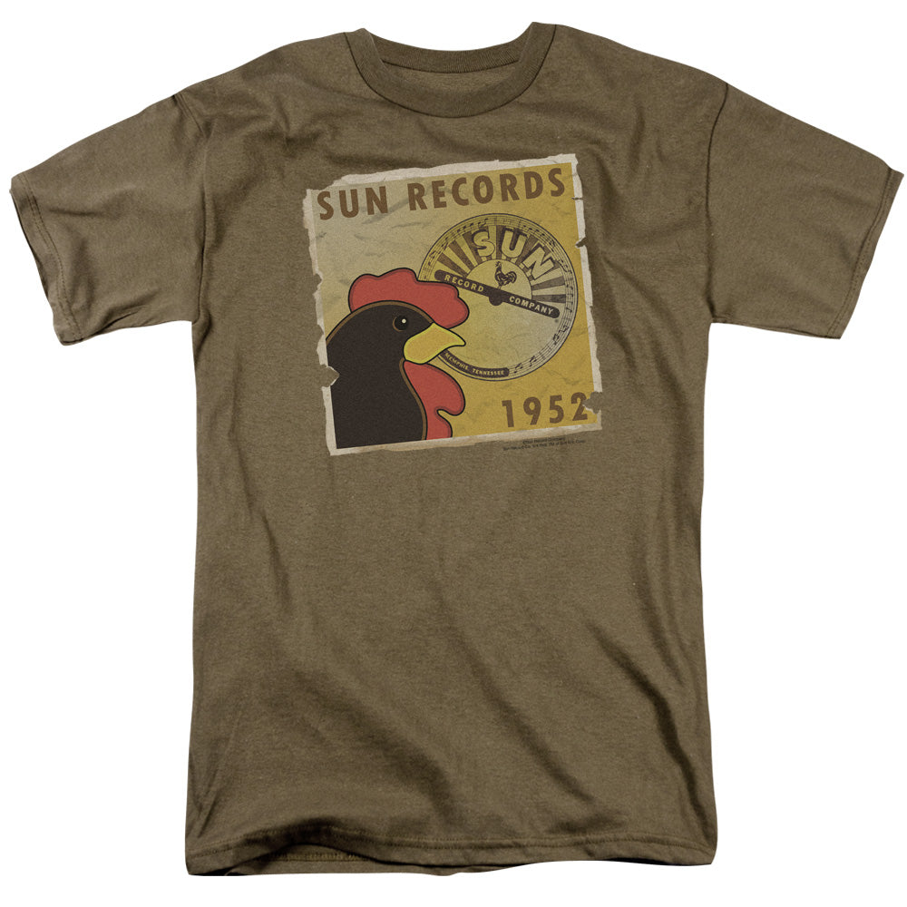 Sun Records™ Shirt - Officially Licensed - Distressed Rooster Poster 1952 - Unisex Adult Short Sleeve T-Shirt
