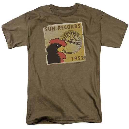 Sun Records™ Shirt - Officially Licensed - Distressed Rooster Poster 1952 - Unisex Adult Short Sleeve T-Shirt